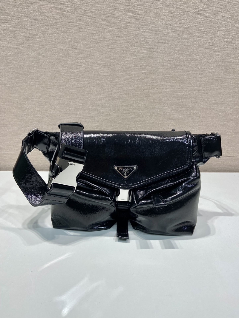 Pra*a waist chest packs